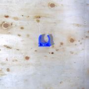 Крепеж-клипса для сантехнических труб для монтажных пистолетов (20 мм, синий,100 шт/уп)